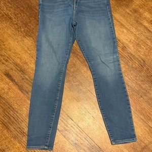 Old Navy rockstar super skinny built-in fleece jeans. Size 12